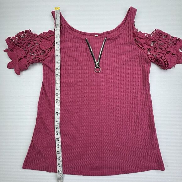 Pink Waffle Knit Short Sleeve Shirt Size Medium Lace Sleeves Front Zip - Picture 5 of 5